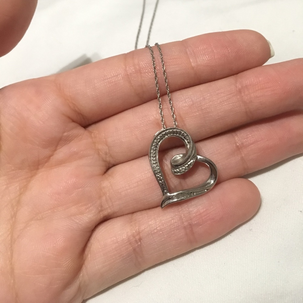 heart necklace
